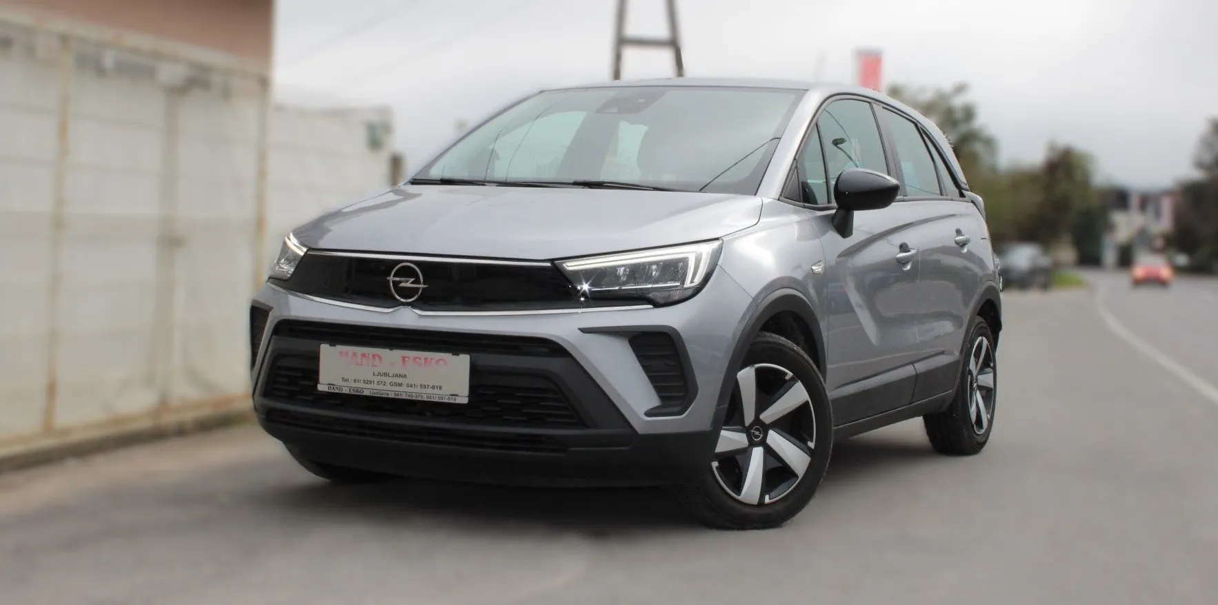 Zunanja slika - Opel Crossland - 1.2 61KW EDITION-LED ŽAROMETI-PDC-37.000 KM - 1