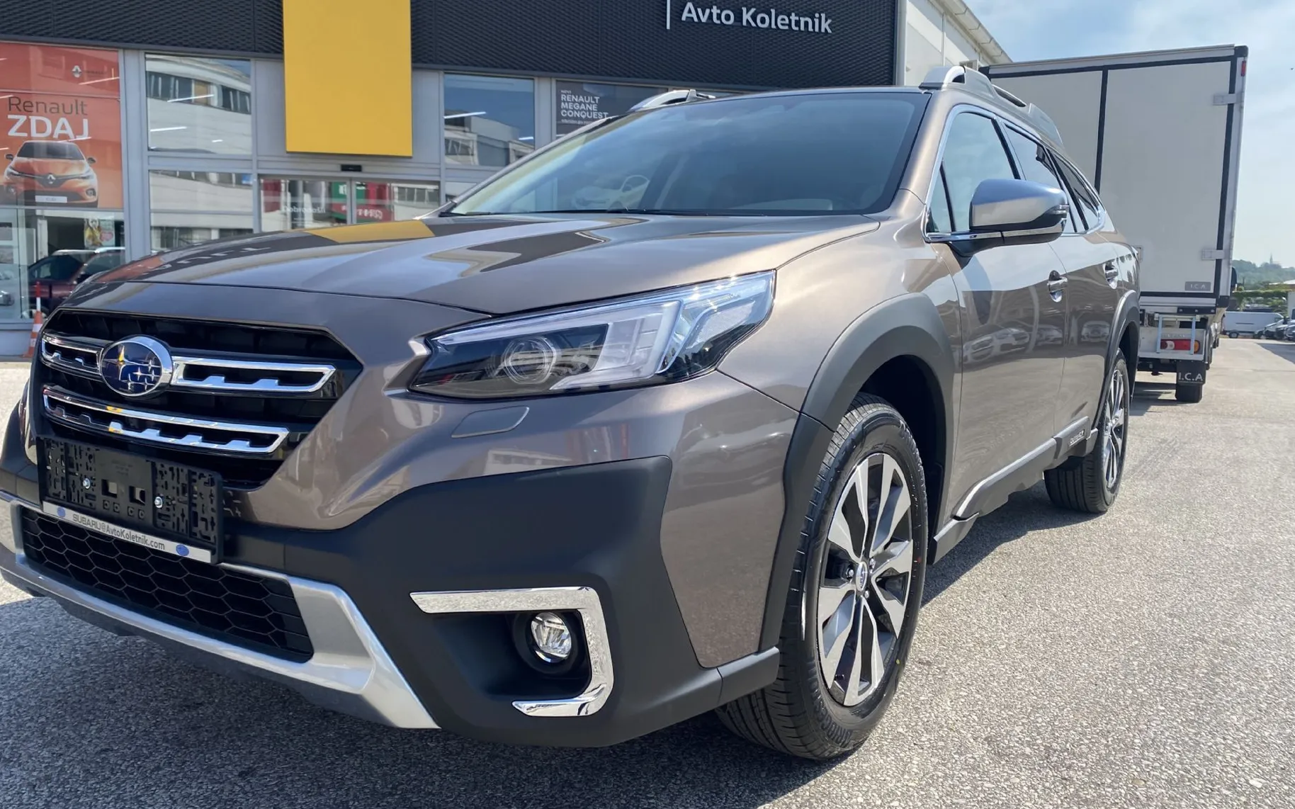 Zunanja slika - Subaru Outback - 2.5i Premium CVT 4WD - 2