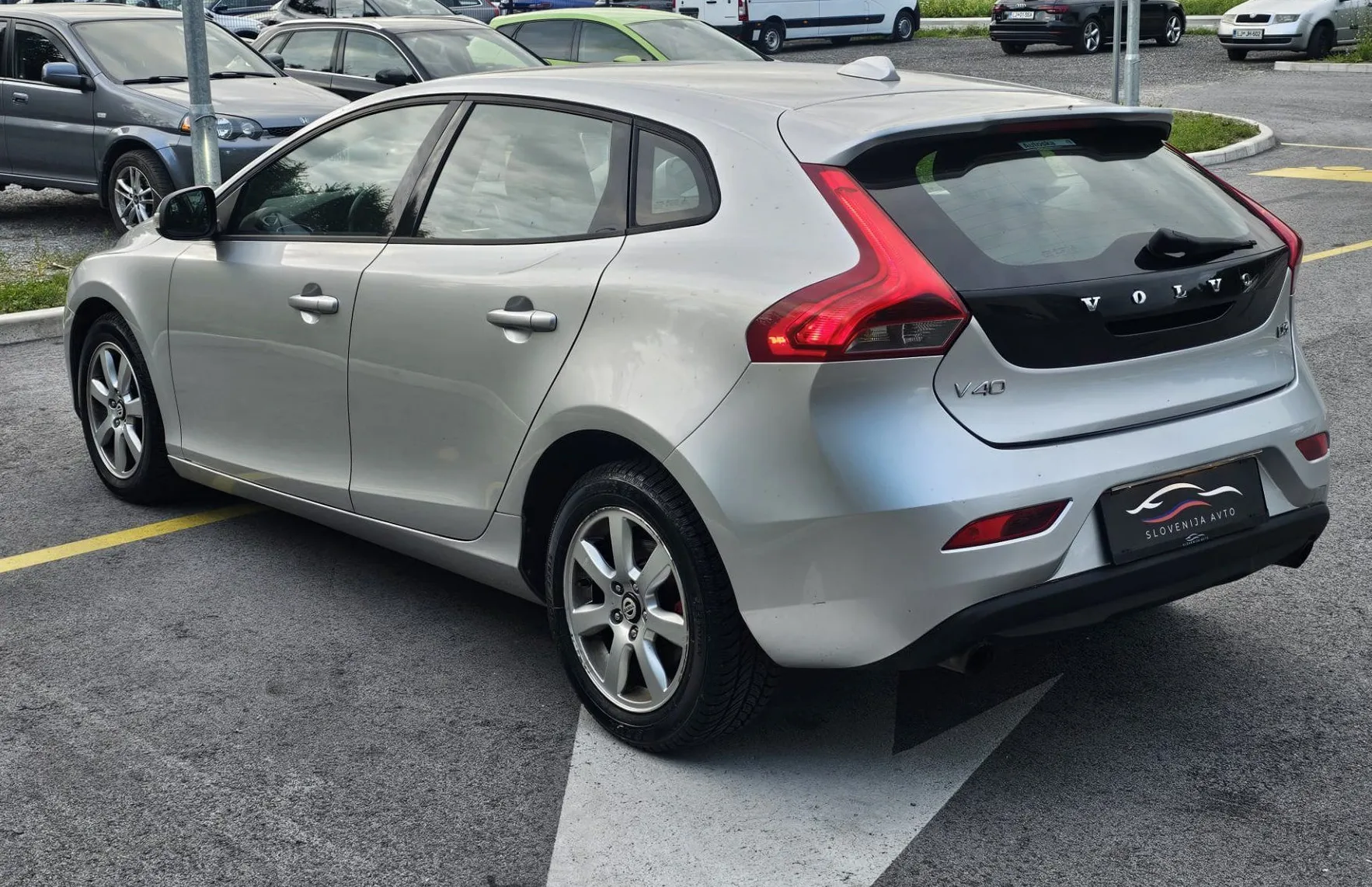 Zunanja slika - Volvo V40 - 2.0 150 D3 Kinetic - 6