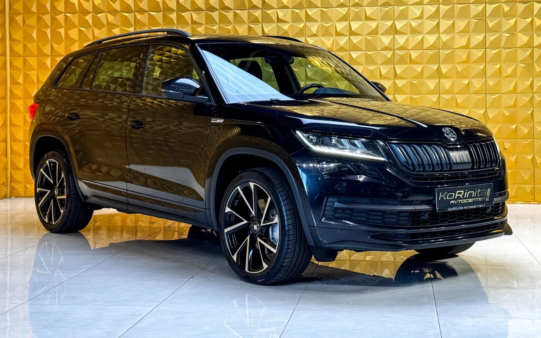 Zunanja slika - Škoda Kodiaq - 2.0 TDI AUT. 4X4-Sportline-7 SEDEZEV-GRETJE-KAMERA - 3