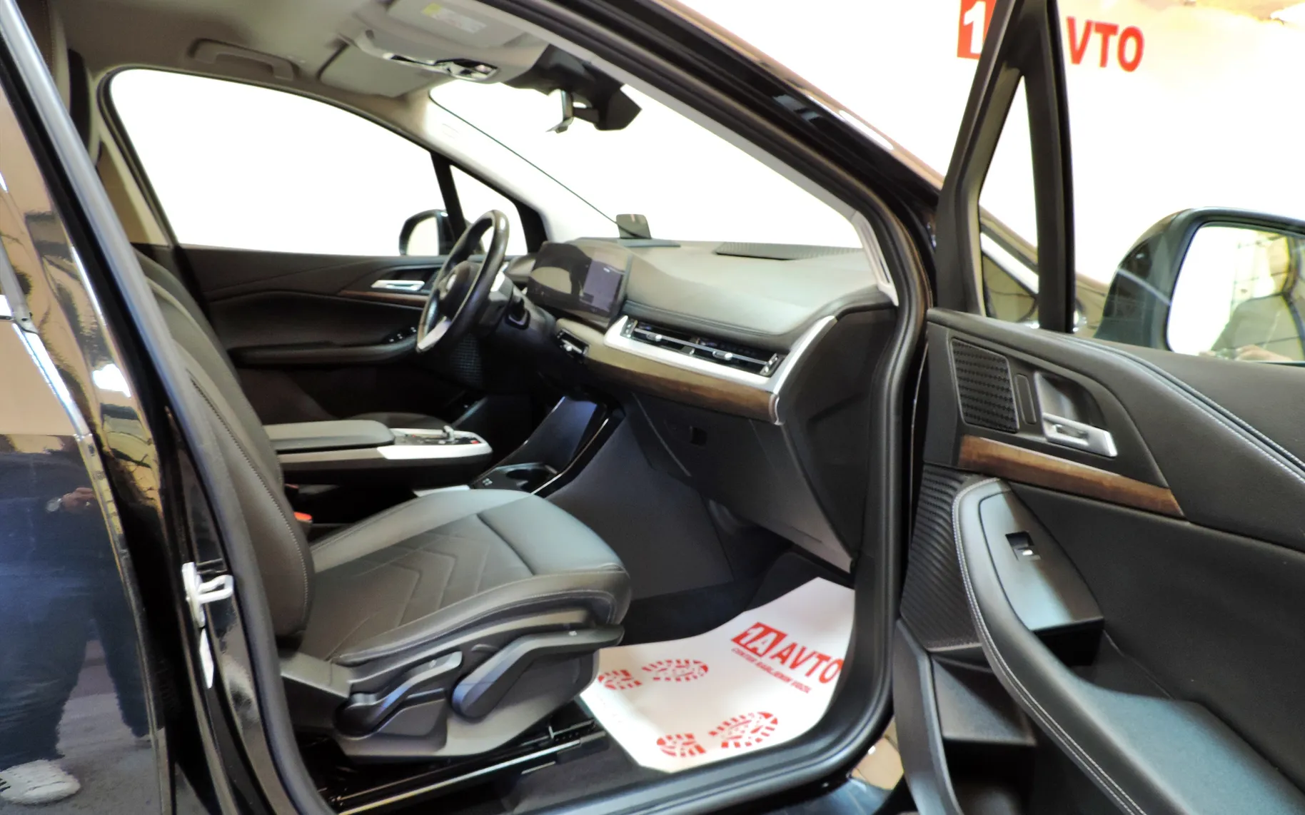 Zunanja slika - BMW Serija 2 - 220i Active Tourer Luxury Line Avt. - 11