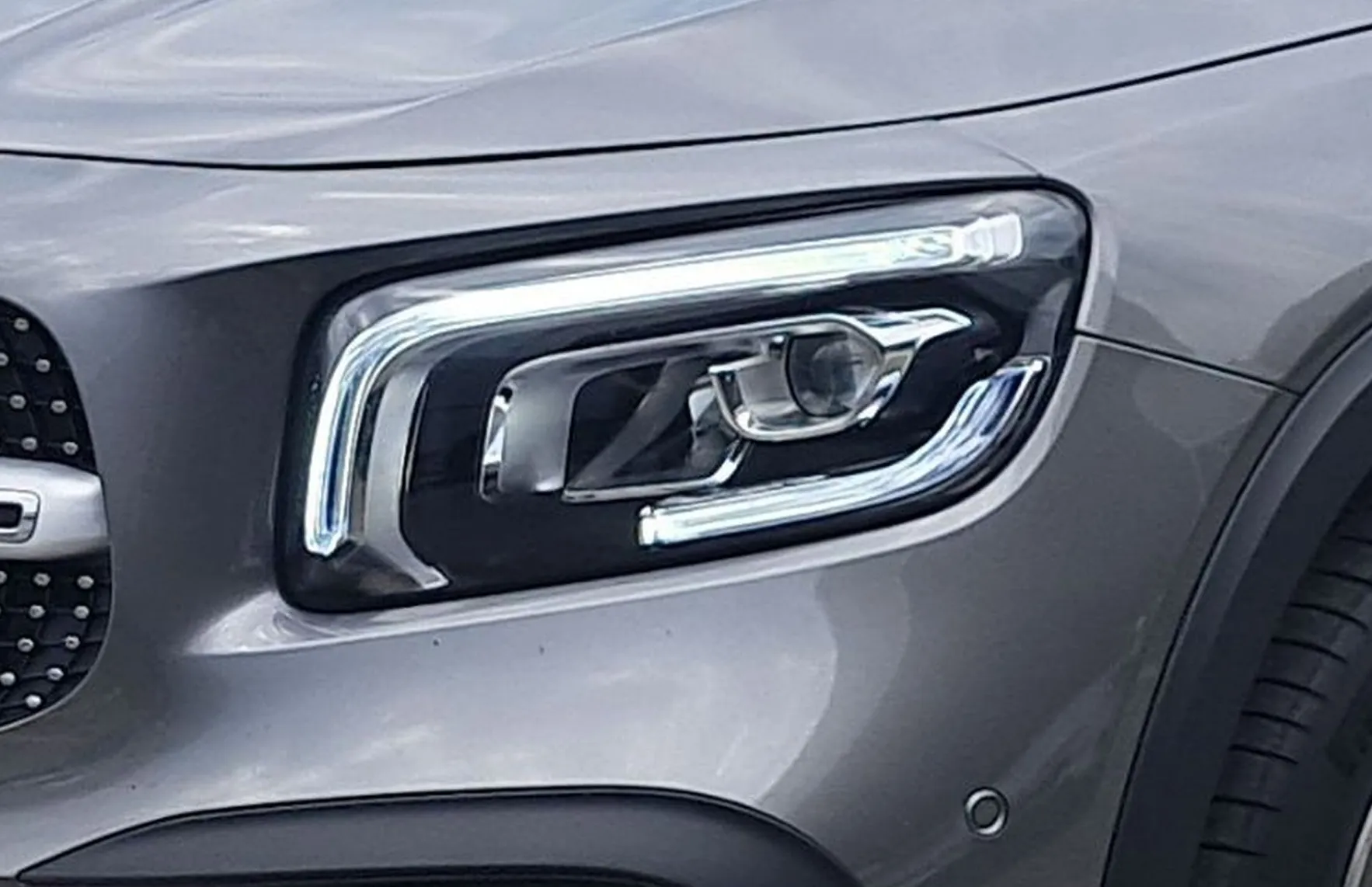 Zunanja slika - Mercedes-Benz GLB-Razred - GLB 200 d 4MATIC AMG Line Avt. - 5