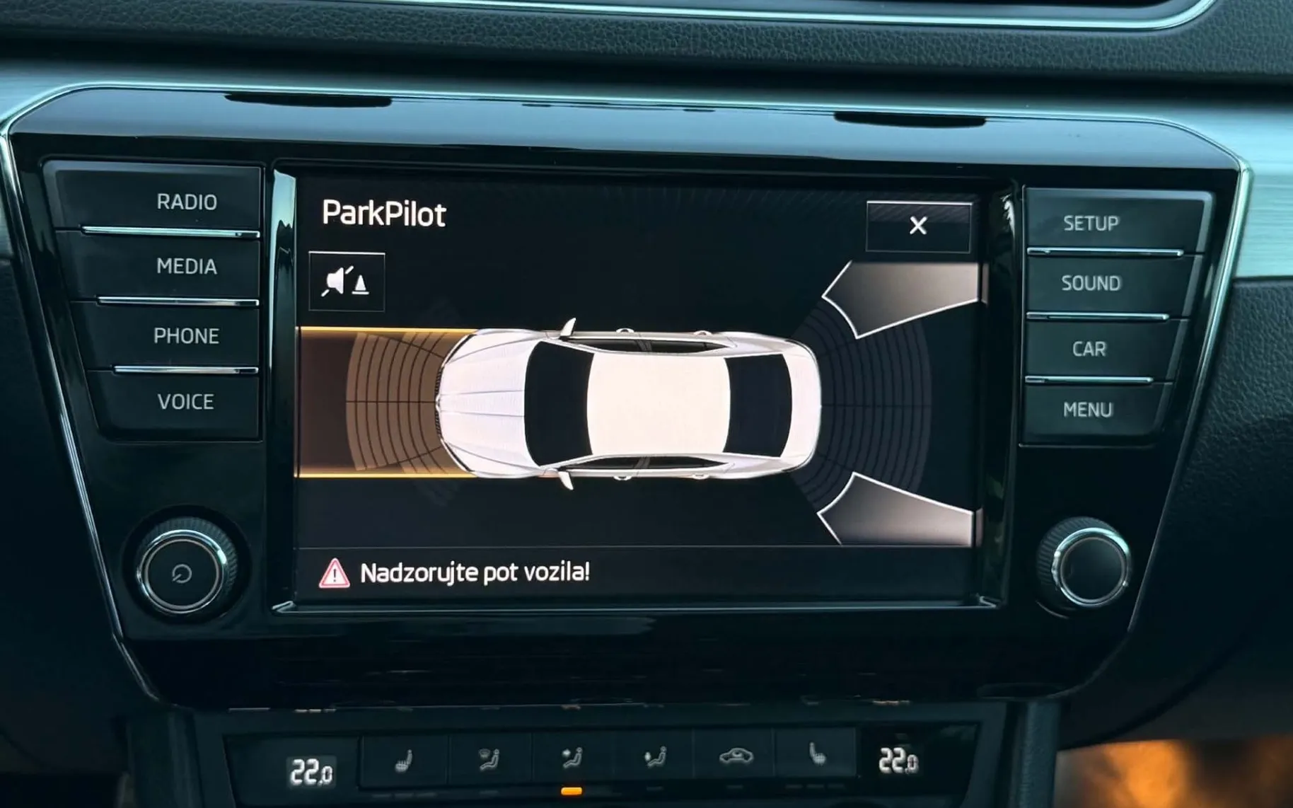 Notranja slika - Škoda Superb - 2.0 TDI-PANORAMA-ACC-LIZING ZA TUJCE-PDC- - 12