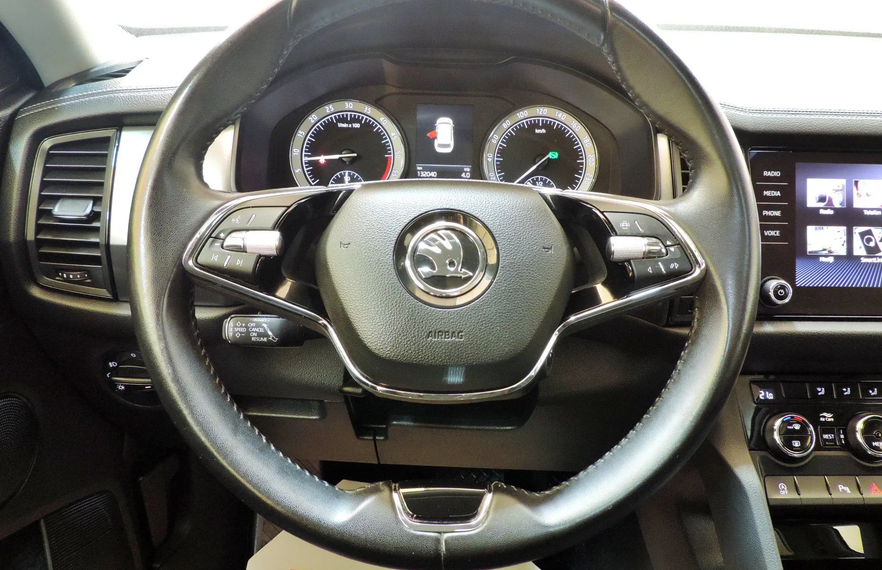 Zunanja slika - Škoda Kodiaq - 2.0 TDI Ambition DSG 7.SEDEŽEV-PANORAMA-ACC-LED - 14