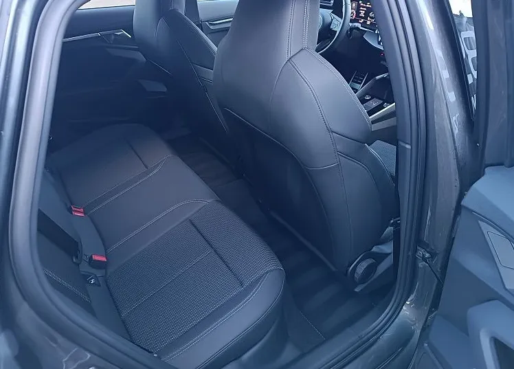 Zunanja slika - Audi A3 - 35 TDI S line S tronic 110kW 3X S-LINE SLO LE 50KM - 11