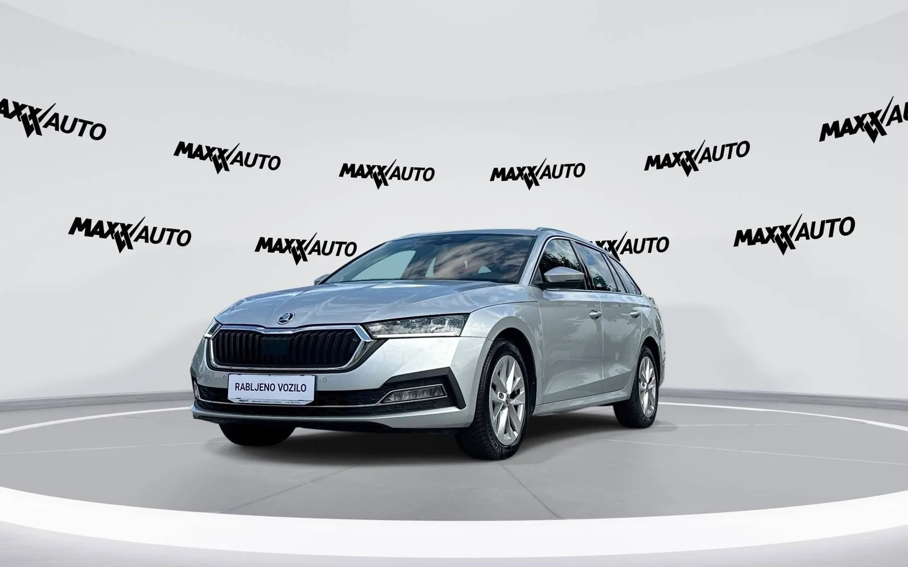 Zunanja slika - Škoda Octavia - Combi 2.0 TDI Style DSG ACC Mrtvi kot Memory - 1