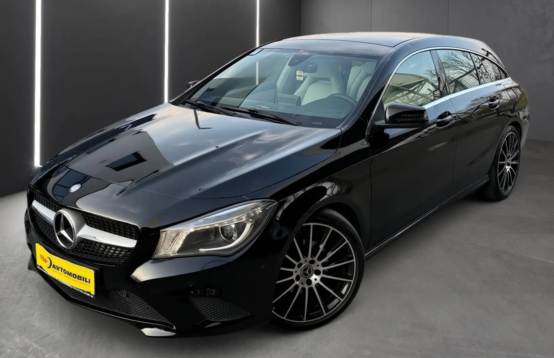 Zunanja slika - Mercedes-Benz CLA-Razred - CLA Shooting Brake CLA 200 d SLOVENSKO PANORAMA KAMERA XENON PDC - 2