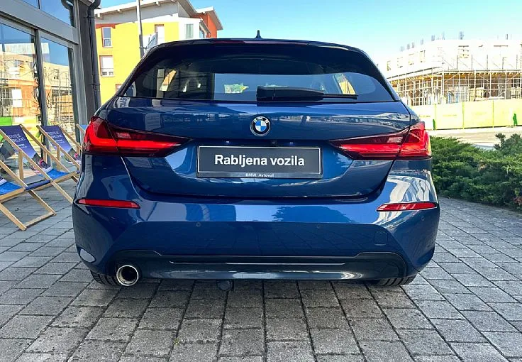 Zunanja slika - BMW Serija 1 - : 118i Sport Line  AUT -   REZERVIRAN - 4