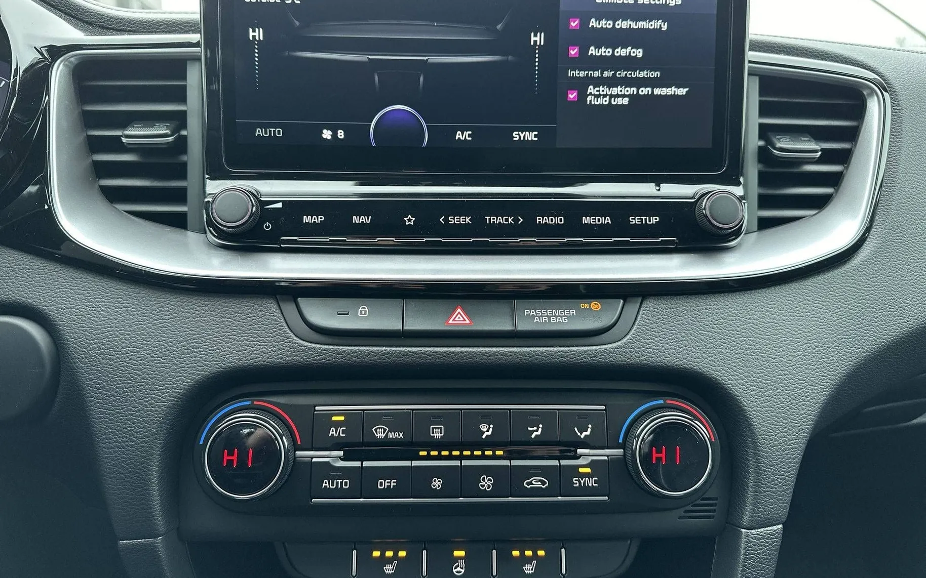 Notranja slika - KIA XCeed - 1.5 T-GDi EX WAY 7DCT - 19