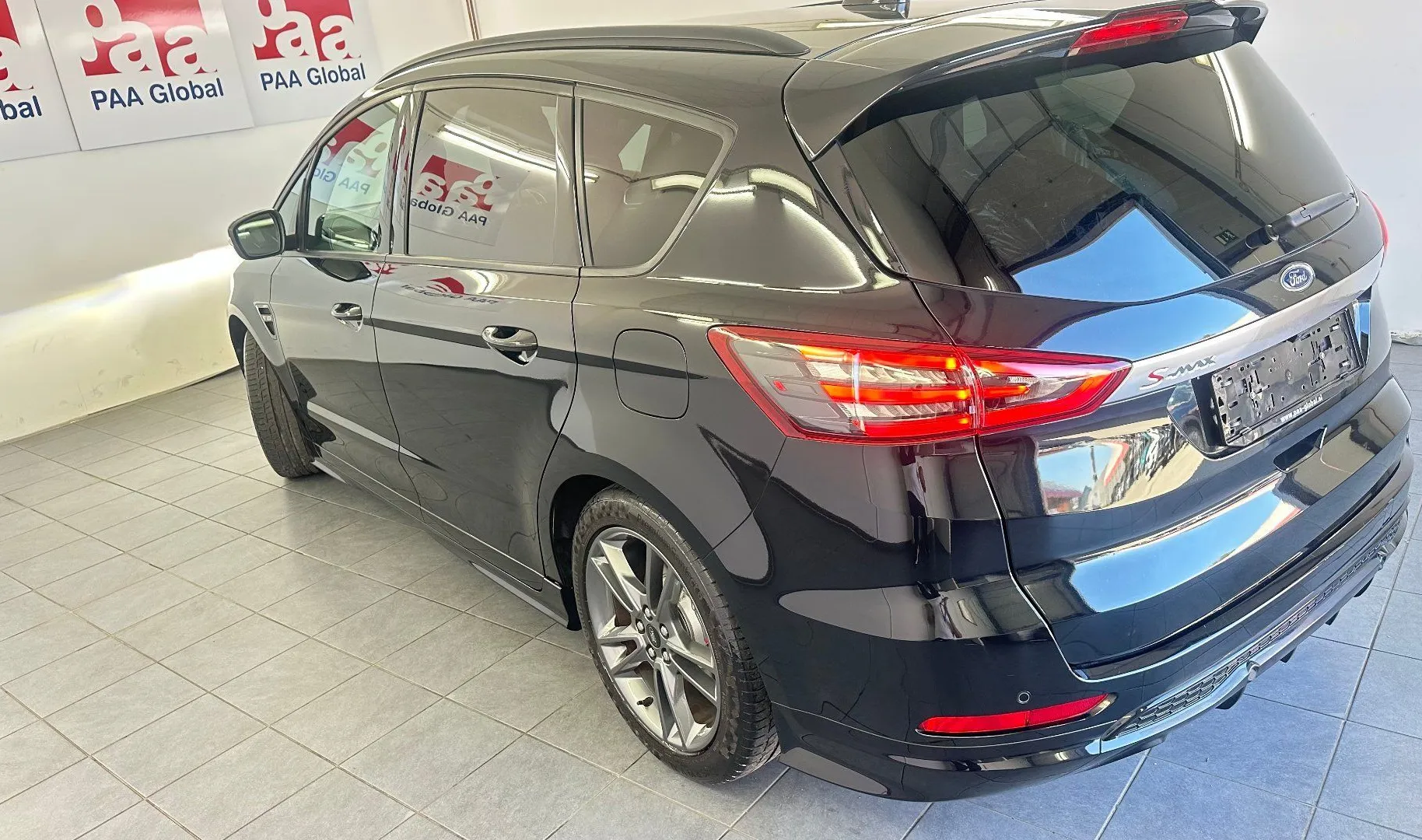 Zunanja slika - Ford S-MAX - 2.0 EcoBlue ST-LineAvt.NEMŠKI+4ALU.KAMERA.NAVI.LED - 3