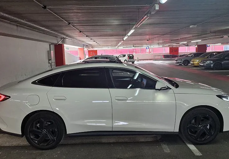 Zunanja slika - BYD SEAL 6 - 6 DM-i COMFORT  PHEV skupni doseg 1.455 km - 5