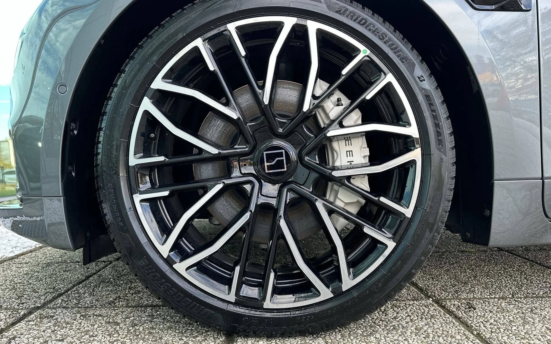 Notranja slika - Zeekr 001 - Privilege AWD - 9