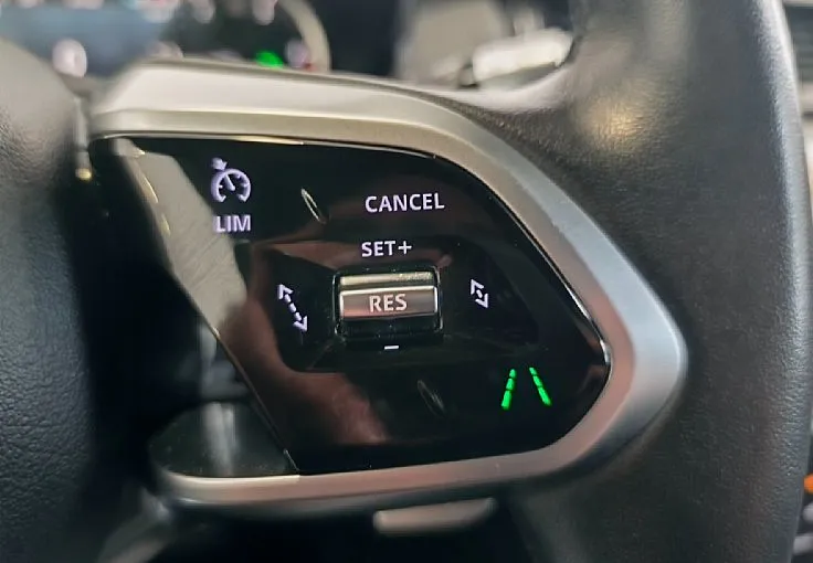 Zunanja slika - Jaguar E-PACE - 2.0 4X4 MHEV AVT-MRT.KOT-USNJE-VL K-LED-NAVI-VIDEO - 12