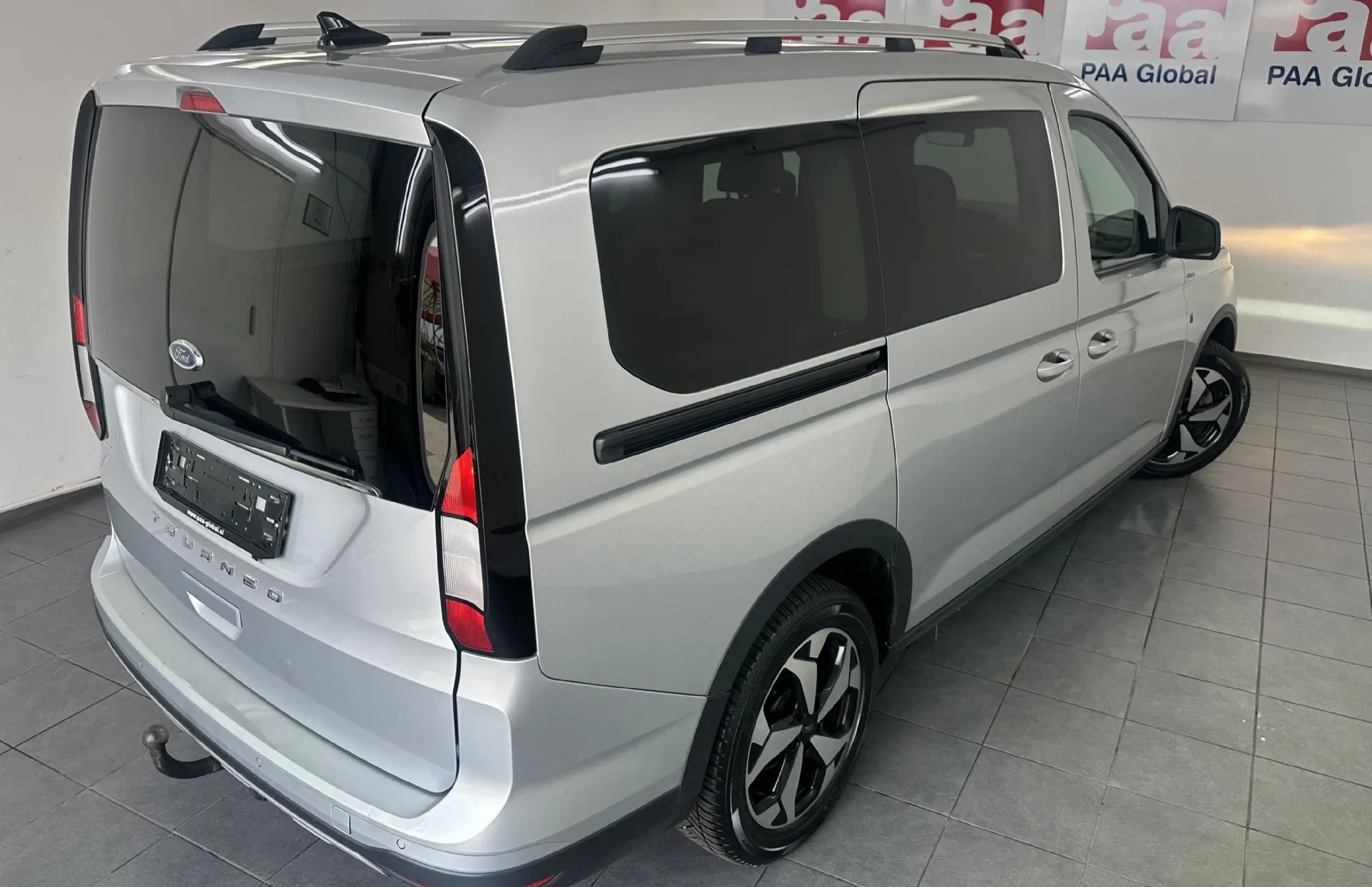 Zunanja slika - Ford Tourneo Connect - Grand 2.0 EcoBlue.PANORAMA.KAMERA.KLJUKA.24MES.JA - 13