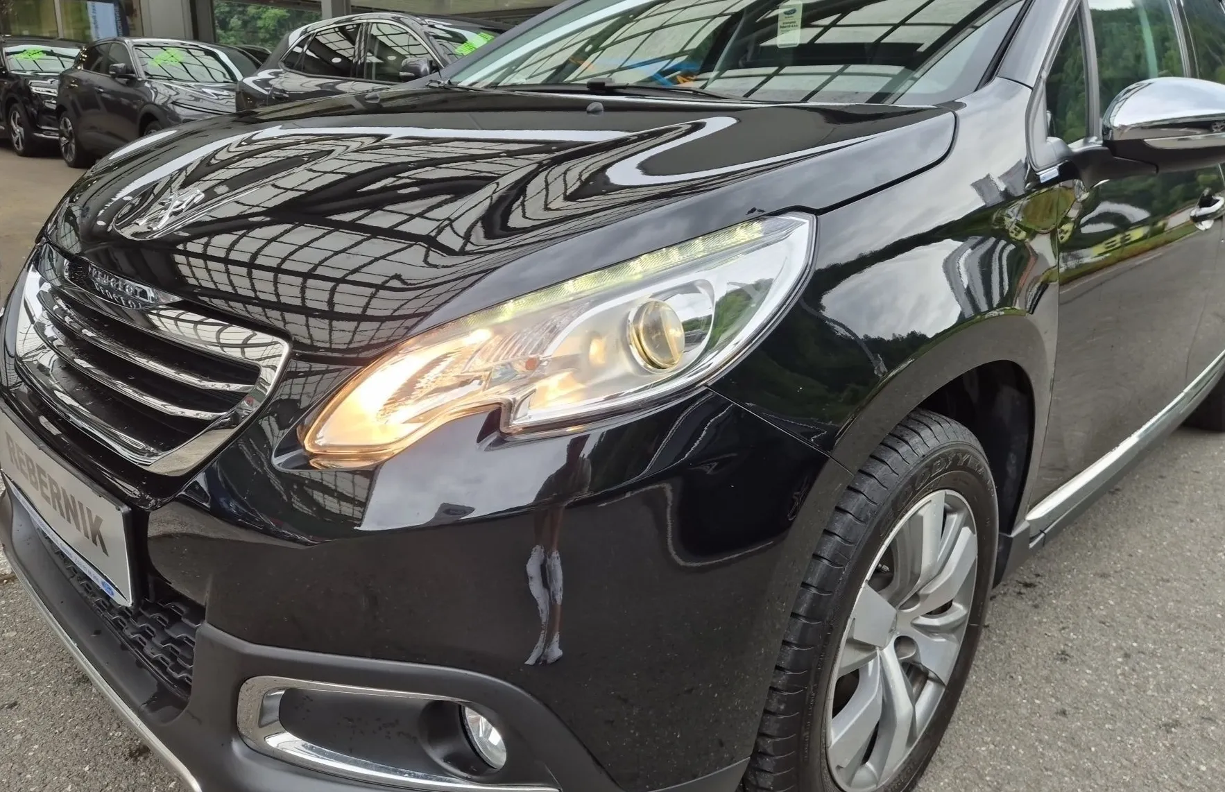 Zunanja slika - Peugeot 2008 - ALLURE 1.2 130PS M6-SLO-1.LAST-SAMO 34TKM-VRHUNSKI - 7