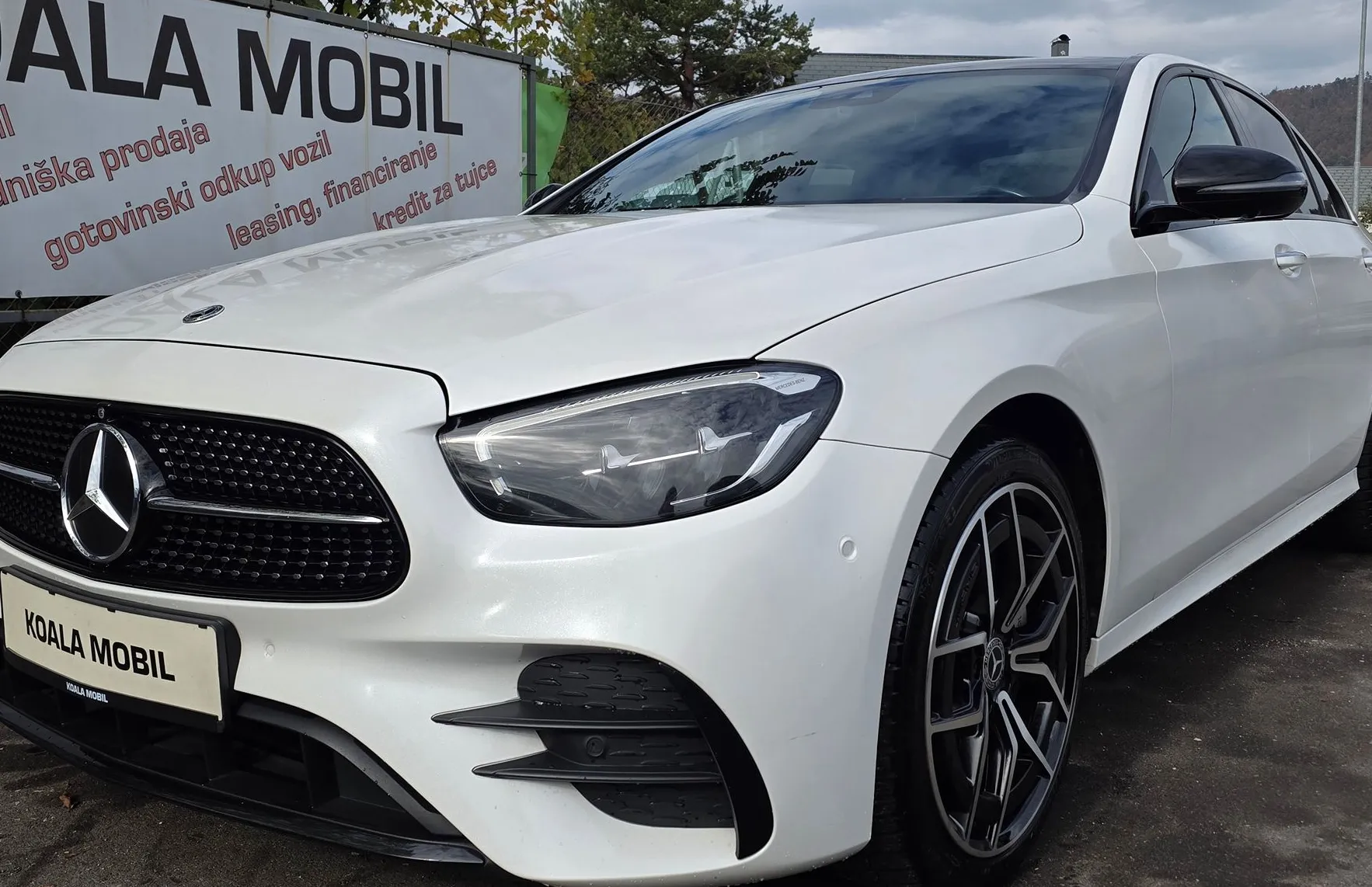 Zunanja slika - Mercedes-Benz E-Razred - E 220 d 4MATIC AMG AVT. LED-VIRTUAL-KAMERA-MEMORY - 20