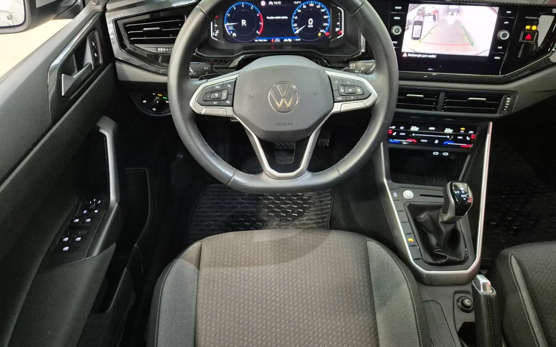 Notranja slika - Volkswagen Taigo - 1.0 TSI 4ALL DSG - 7