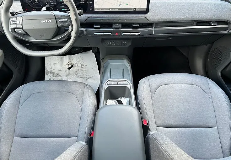 Zunanja slika - KIA EV3 - 58.3 kWh baterija. 150 kW  204 KM  Star - 4