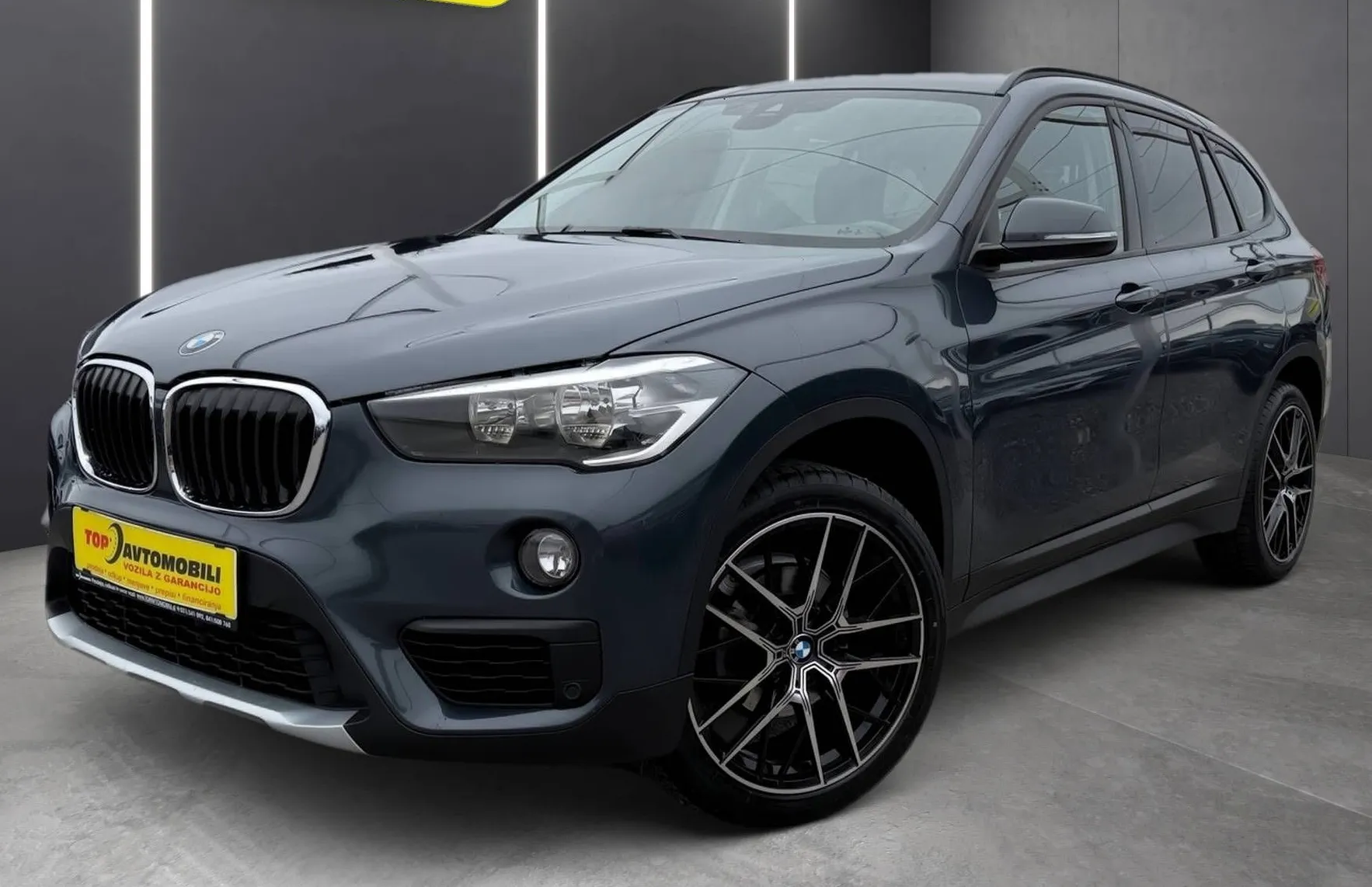 Zunanja slika - BMW X1 - serija :  sDrive16d LED NAVI USNJE PDC TEMP BREZ POLOGA - 1