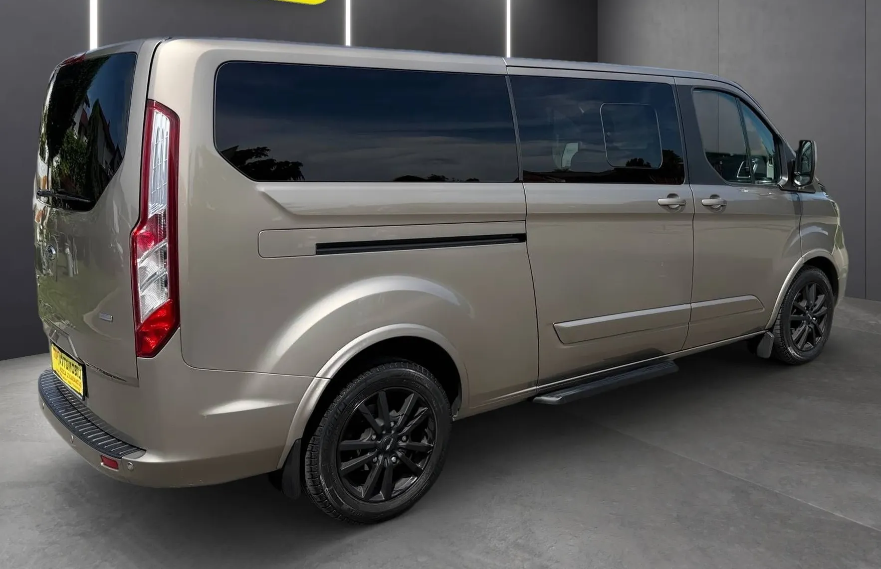Zunanja slika - Ford Tourneo - Custom 2.0 TDCI L2 H1 FUL LED NAVI TEMP PDC GR.SEDEŽEV - 7