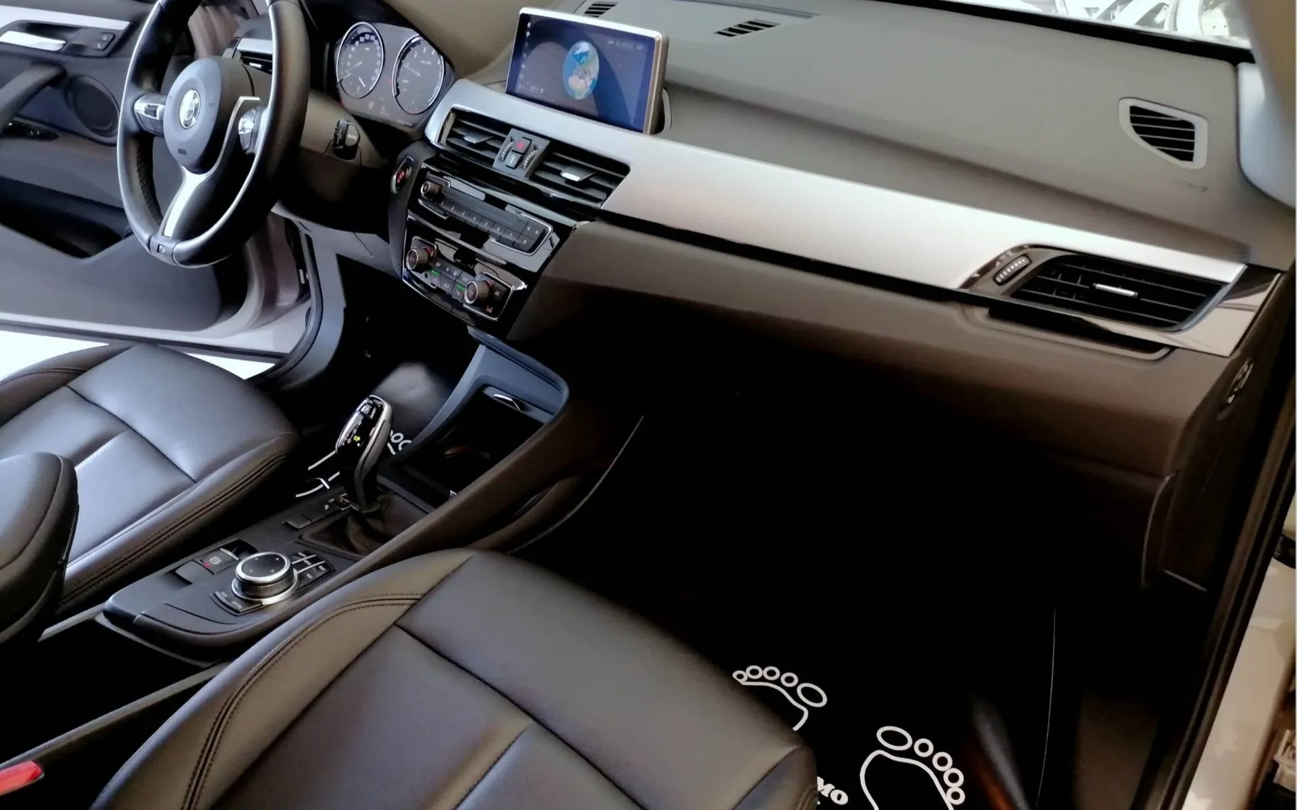Notranja slika - BMW serija X1: - sDrive18i Advantage LED NAVI PDC ALU AUTOMATIC-TOP - 7