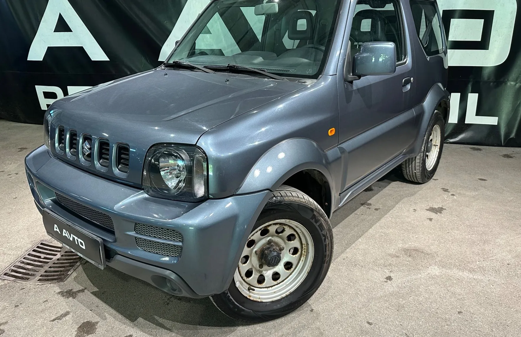 Zunanja slika - Suzuki Jimny - 1.3 VX 4x4 samo 31.386KM - 1