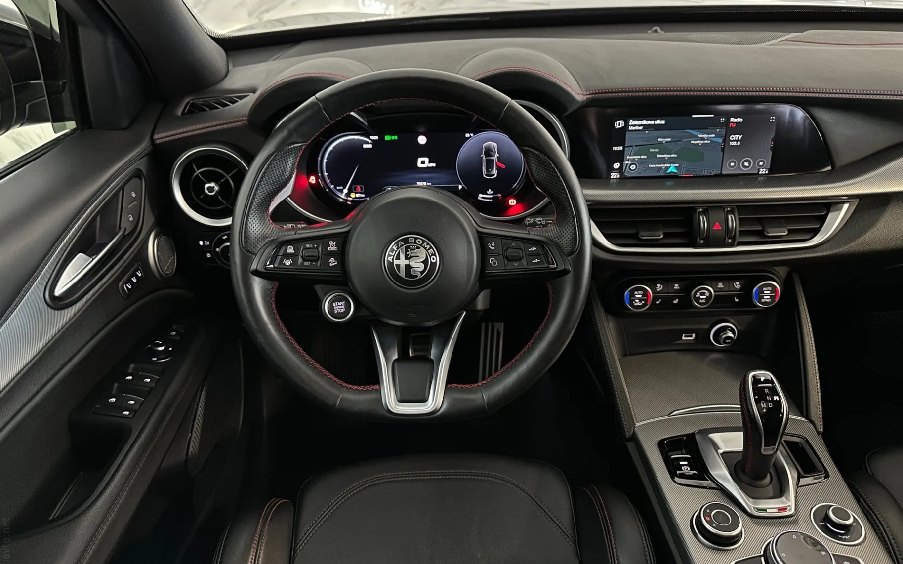 Notranja slika - Alfa Romeo Stelvio - Q4 2.0 Turbo 280 Competizione |Pano|Harman|ACC|S.. - 9
