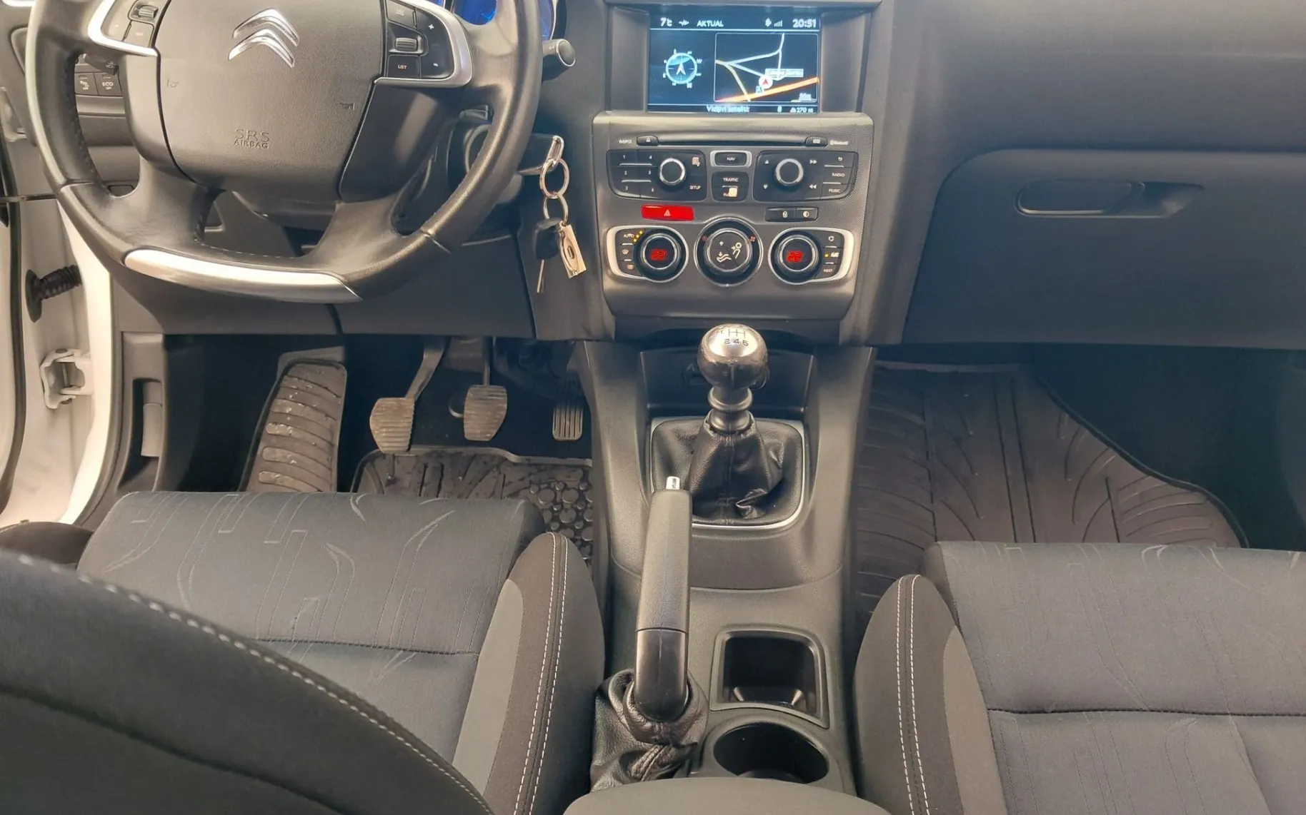 Zunanja slika - Citroën C4 - 1.6 e-HDi 6 PRESTAV-NAVIGACIJA-TEMPOMAT-ODLIČEN - 5