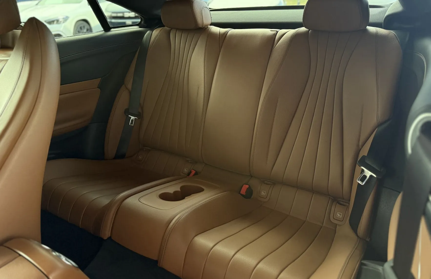 Zunanja slika - Mercedes-Benz E-Razred - E Coupe 300 AMG Line - 13