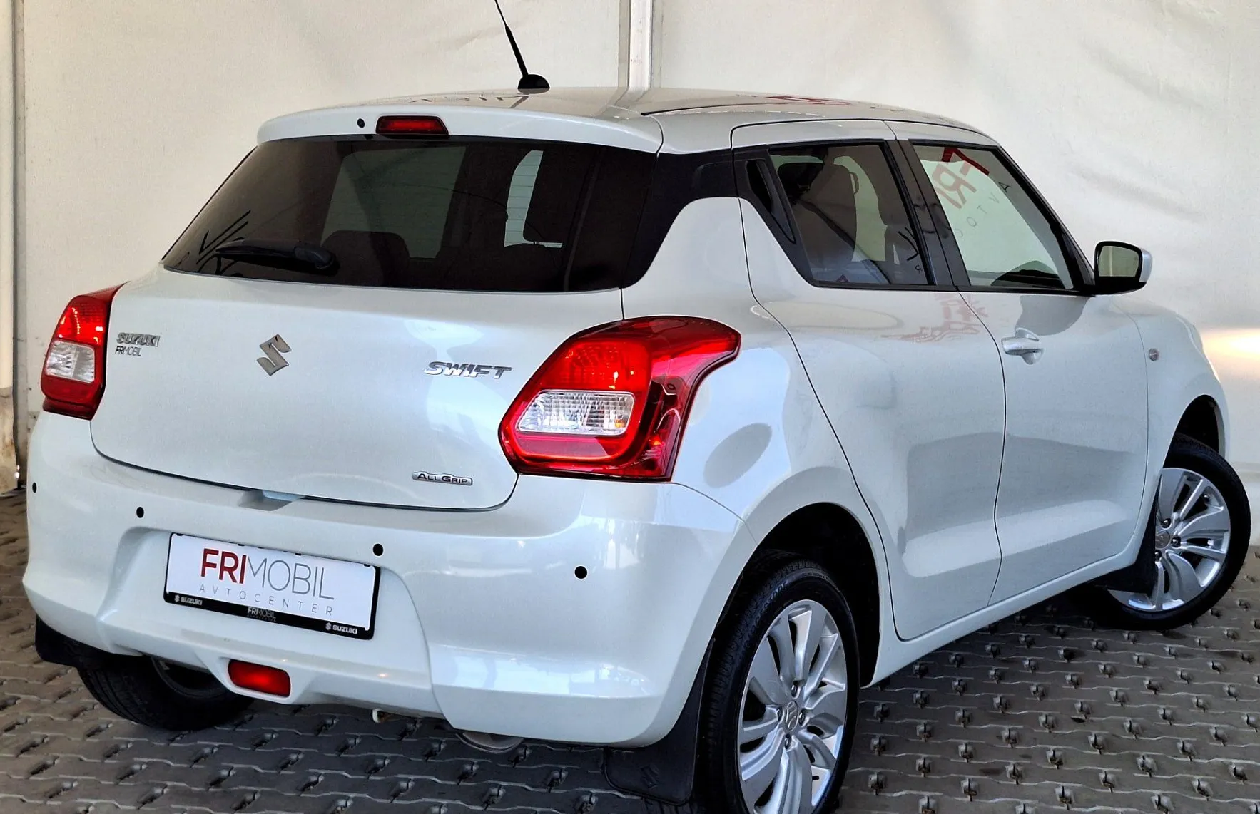 Zunanja slika - Suzuki Swift - 1.2 VVT AllGrip Premium•SLO•4X4•GRET.SEDEŽEV• - 3