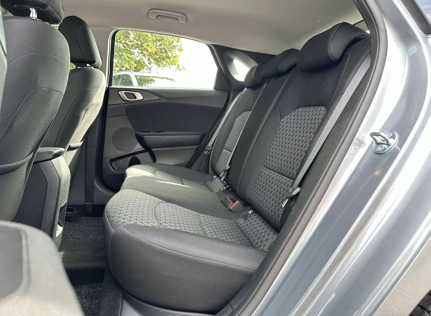 Zunanja slika - KIA Ceed - 1.0 T-GDi LX Champion+ ISG. M T - 11