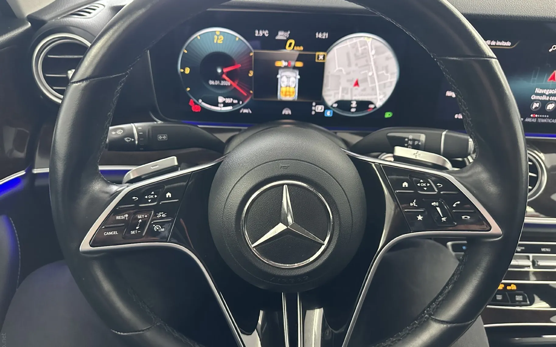 Zunanja slika - Mercedes-Benz E-Razred - E 400 d 4MATIC.KAMERA.USNJE.ACC.ZRAČ.VZMETENJE.LE - 6