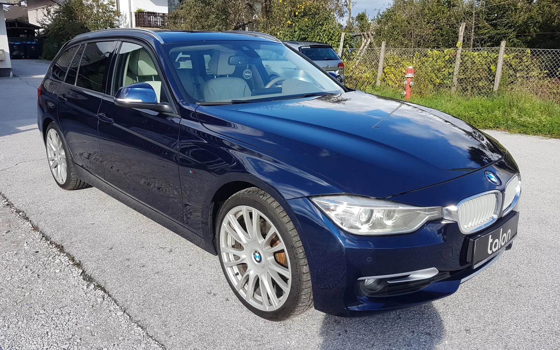 Zunanja slika - BMW Serija 3 - 320d xDrive Touring AUT - 3