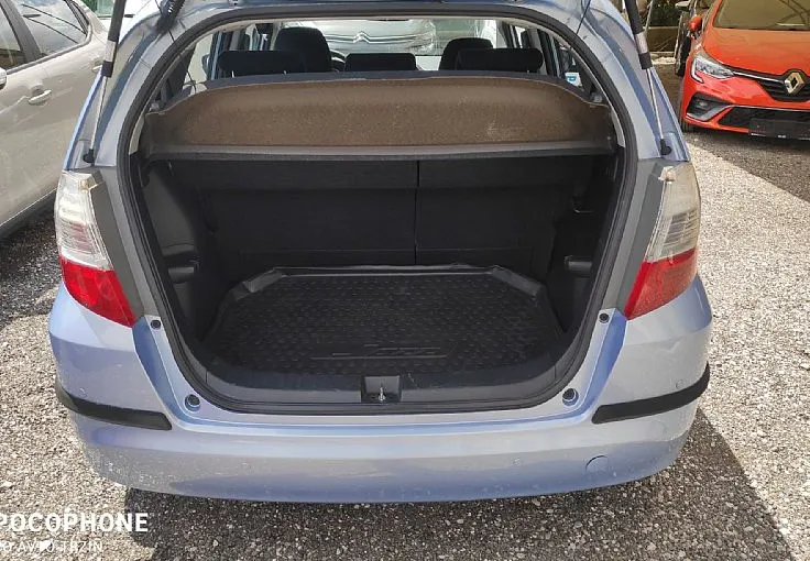 Zunanja slika - Honda Jazz - 1.4 AVTOMATIK-F1-80.000KM-SLO-ALU-PDC-ODLIČEN - 10