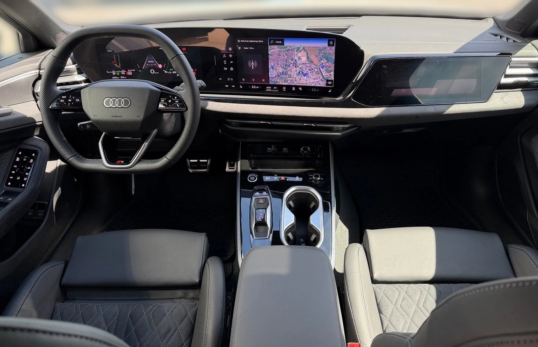 Zunanja slika - Audi A6 - Avant e-hybrid quattro S tronic 220 kW - 10
