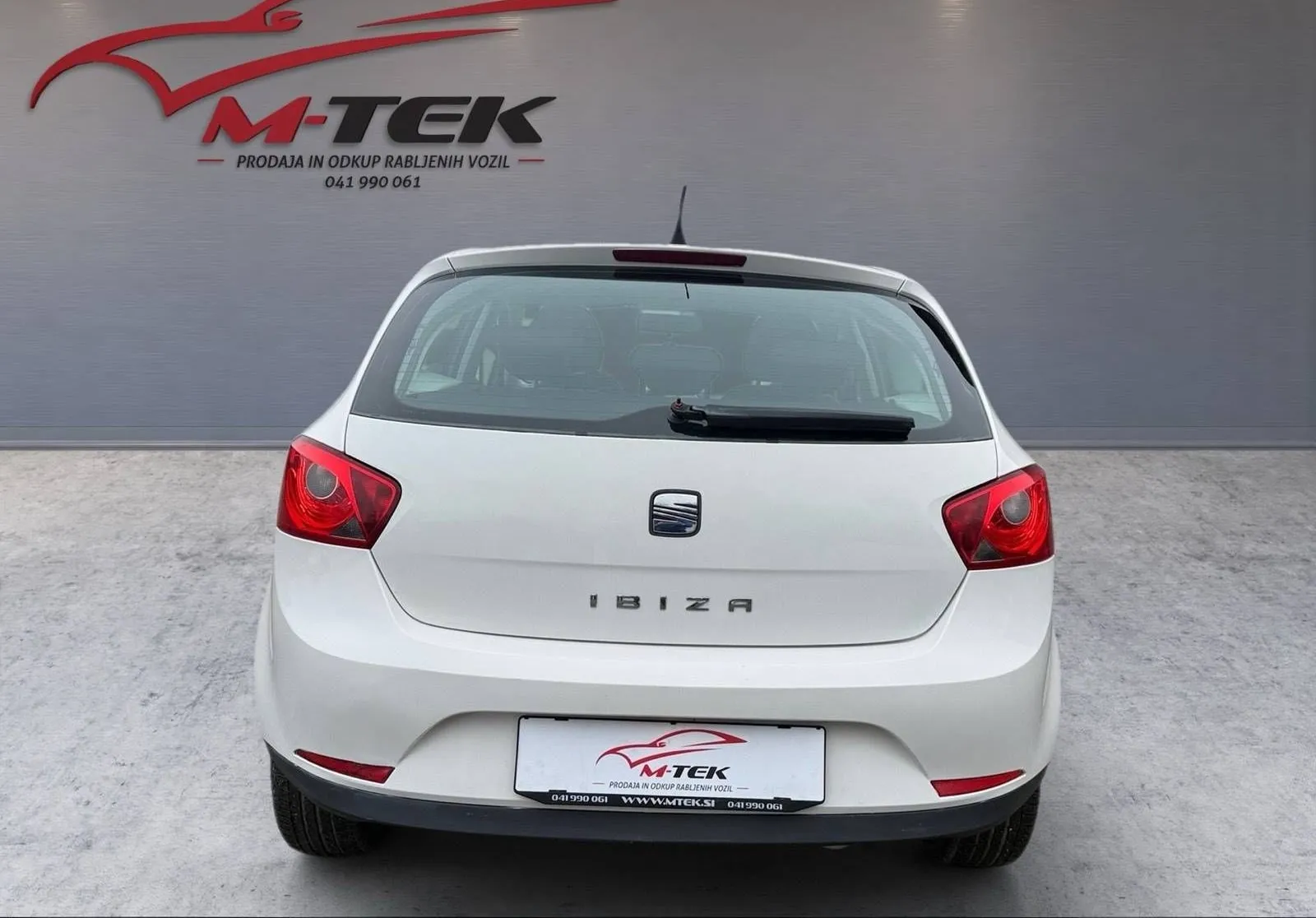Notranja slika - Seat Ibiza - 1.6 TDI DPF 66KW STYLE EURO 5... - 8