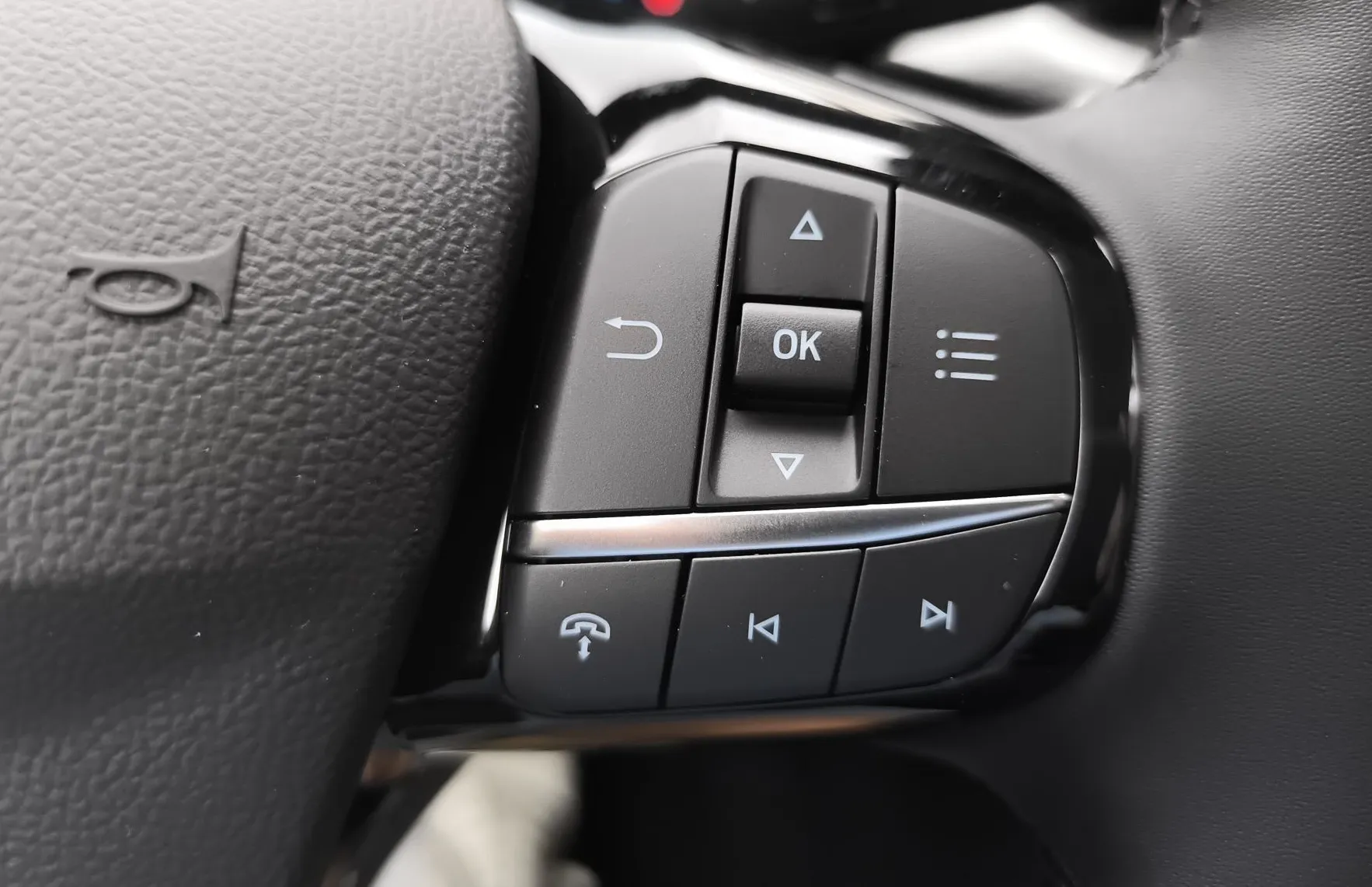 Zunanja slika - Ford Kuga - Titanium 1.5 EcoBoost 186PS SS AUT - TESTNO VOZILO - 18