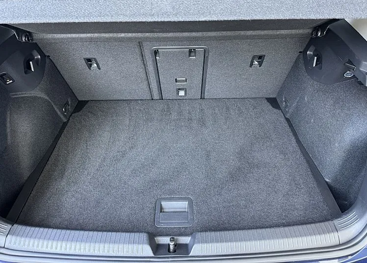 Zunanja slika - VW Golf - 1.5 eTSI DSG Style 110kW-150KM - 10