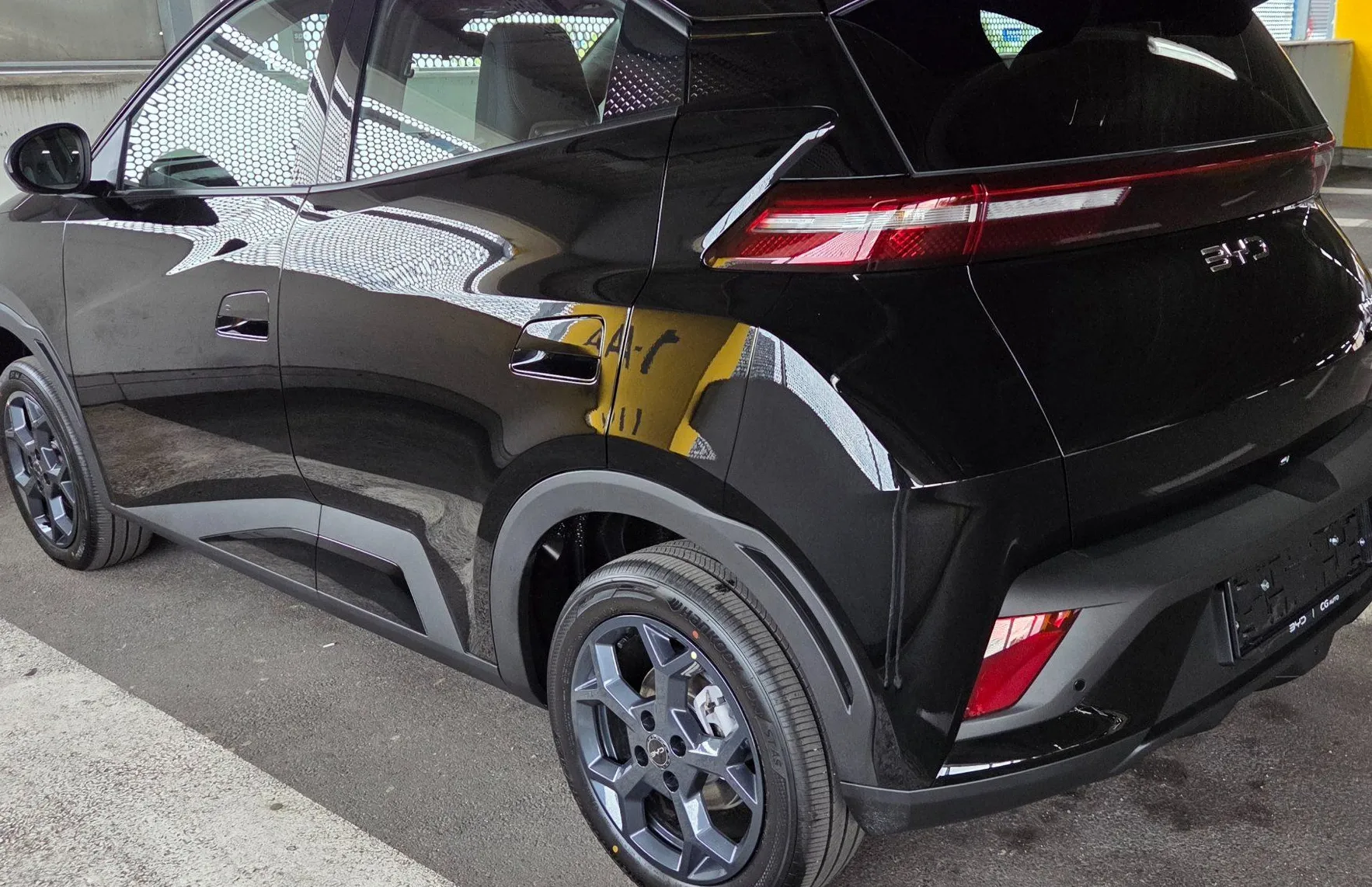 Zunanja slika - BYD DOLPHIN SURF - 43.2 kWh Boost NA ZALOGI - 4