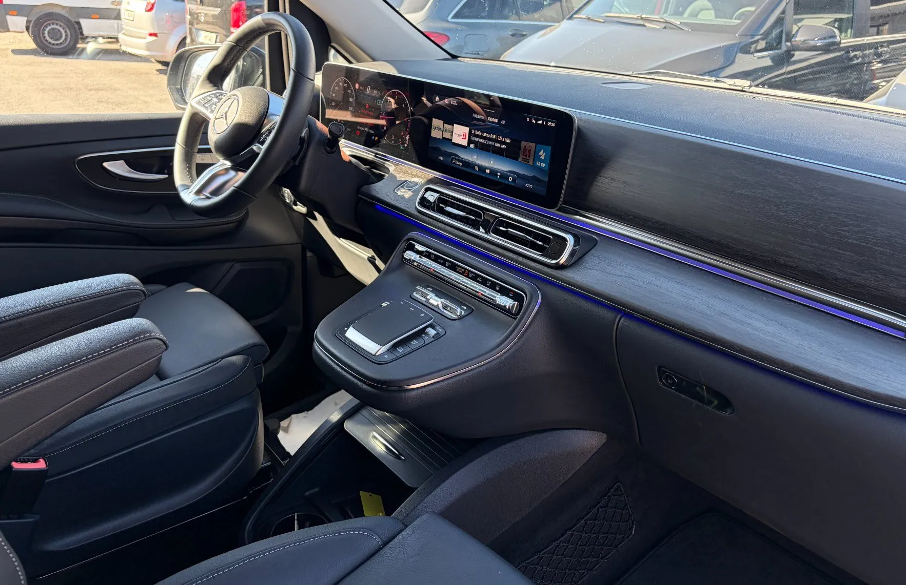 Zunanja slika - Mercedes-Benz V-Razred - V 300 d Avantgarde ekstradolgi Avt. - 6
