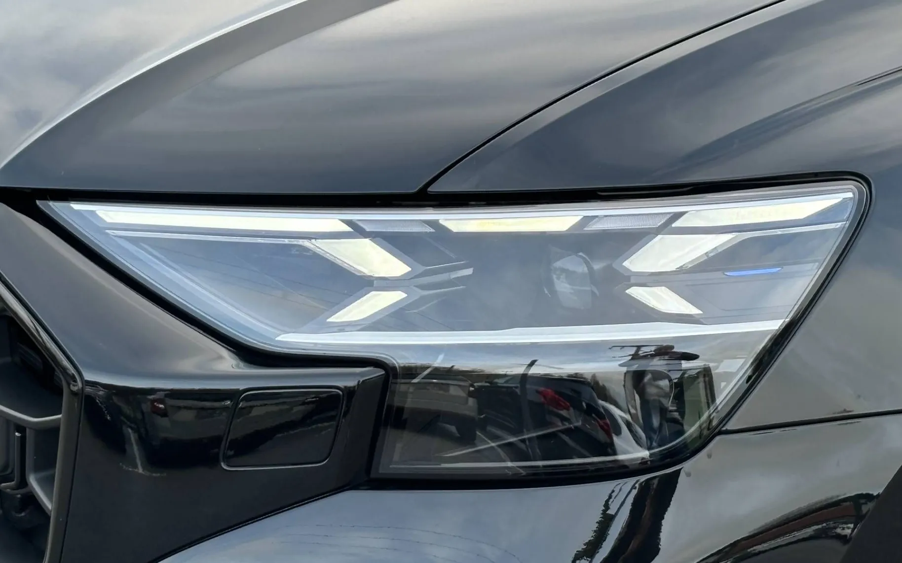 Zunanja slika - Audi Q8 - 50 TDI quattro S-line LASER-PANO-ZRAČNO-HLAJENJE.. - 19