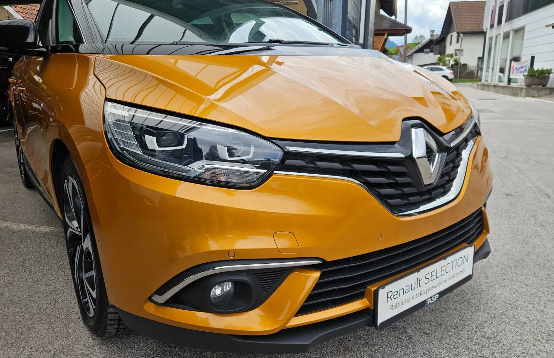 Zunanja slika - Renault Scénic - Scenic Bose Edition 1.7 dCi - 2