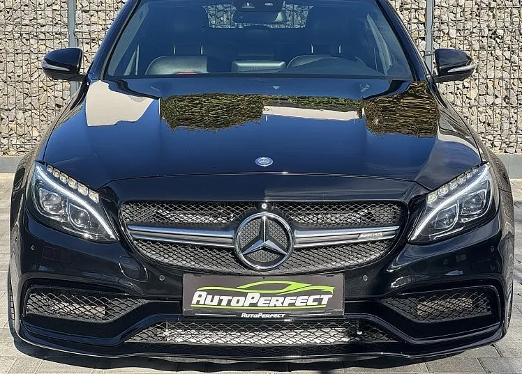 Zunanja slika - Mercedes-Benz C-Razred - 63 AMG S V8 BITURBO - 2