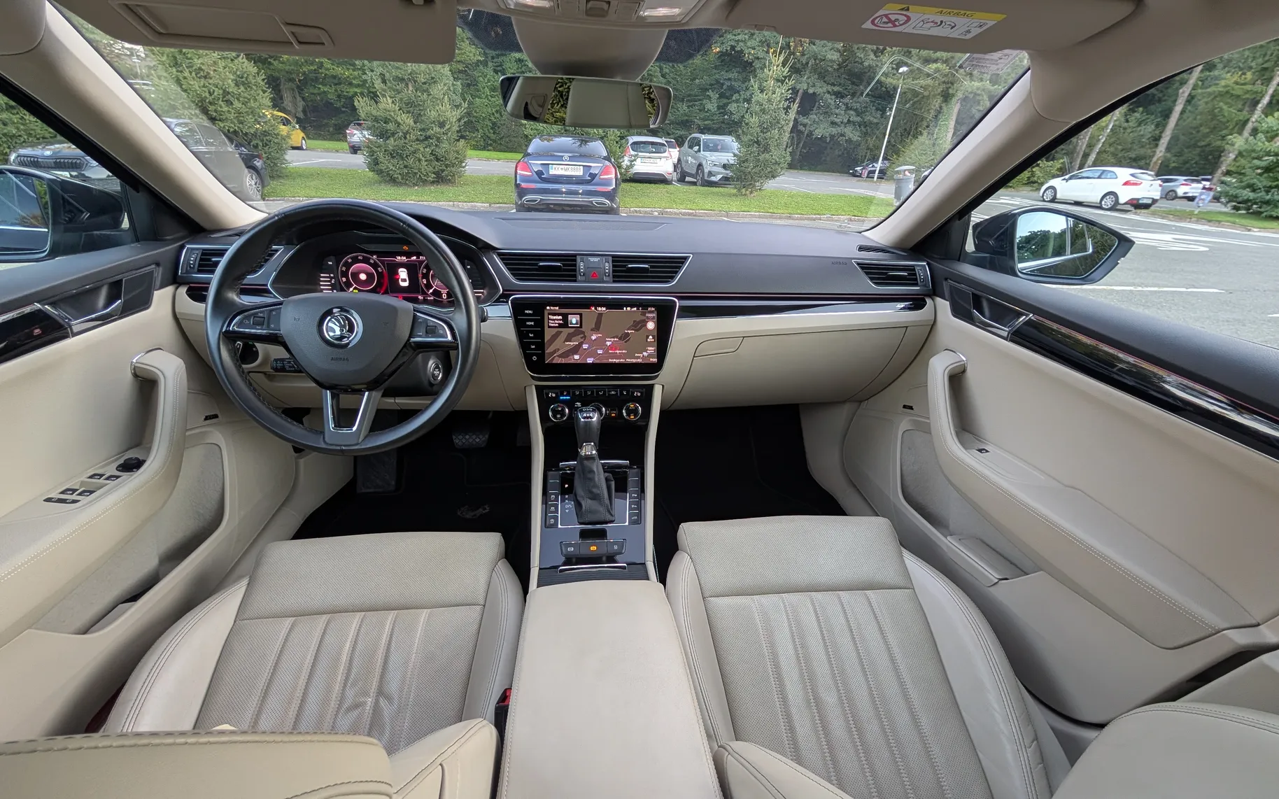 Zunanja slika - Škoda Superb - 4x4 2,0 TSI L&K DSG - 7