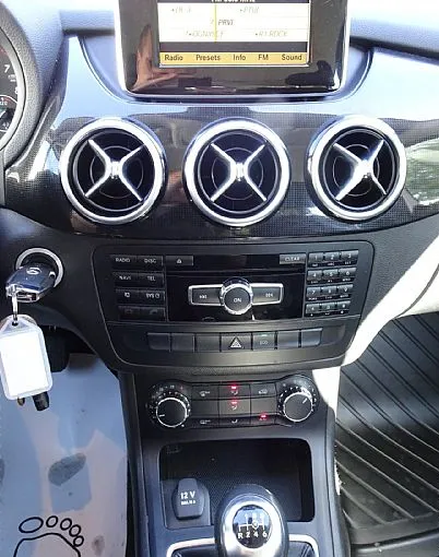 Zunanja slika - Mercedes-Benz B-Razred - B 180 BlueEFFICIENCY FINANCIRANJE BREZ POLOGA - 9