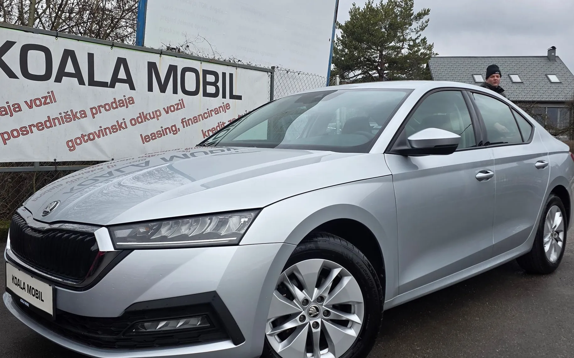Zunanja slika - Škoda Octavia - 2.0 TDI LIMUZINA LED-ALU PLATIŠČA-ZASLON-PDC-1.LAS - 1
