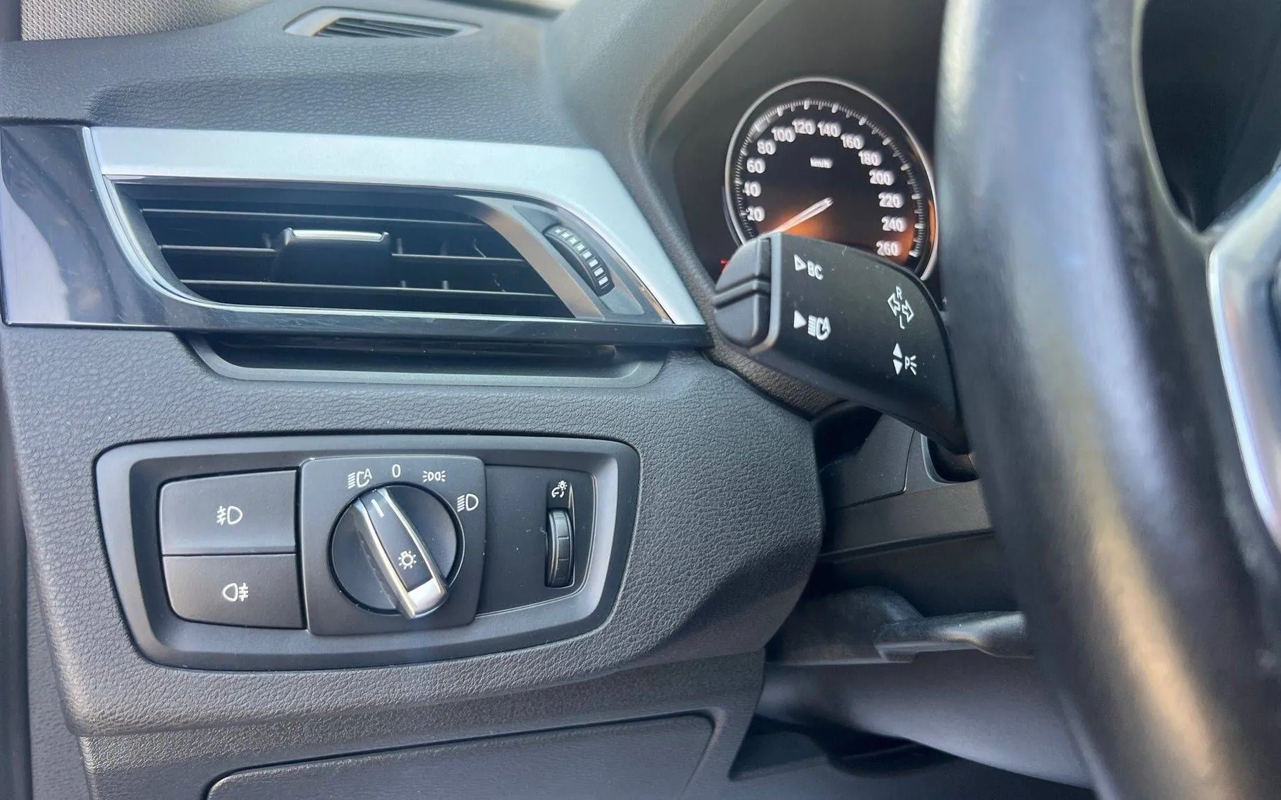 Zunanja slika - BMW X1 - serija : XDrive20d  NAVI PDC KAMERA RADAR LINE ASSIST T - 17