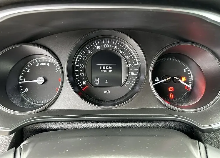 Zunanja slika - Renault Mégane - Megane GRANDCOUPE 1.6 16V - 1.LASTNIK - SLO. POREKLO - 9