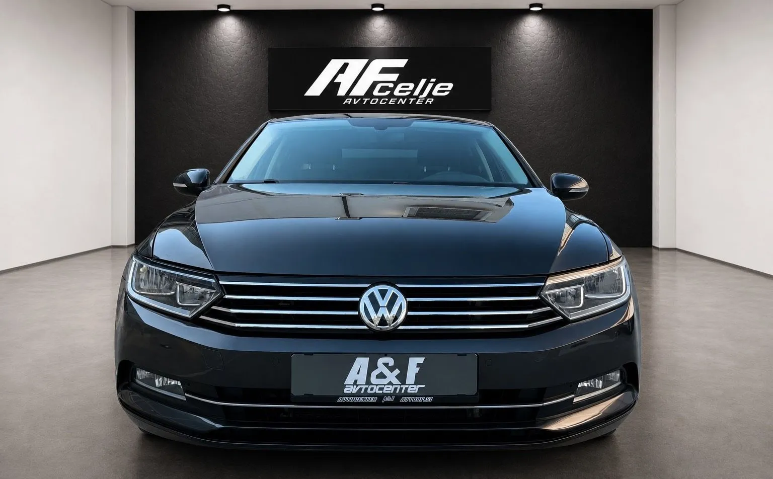 Zunanja slika - VW Passat - 2.0 TDI-DSG-H LINE-169.000km-LIZING ZA TUJCE-NAV.. - 2