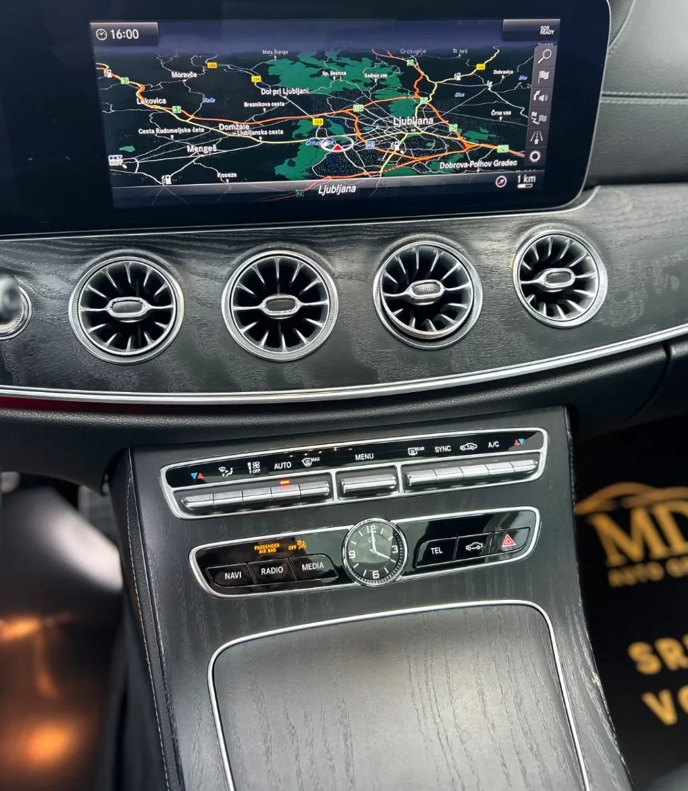 Zunanja slika - Mercedes-Benz E-Razred - E Coupe220d AMG-PANORAMA-360KAMERA-VIRTUAL-XSENON - 10